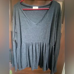 T.La women’s top
